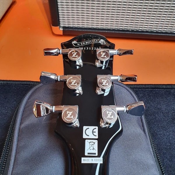 Guitarra Zemaitis ZTA 601 Herringbone Black With Gigbag