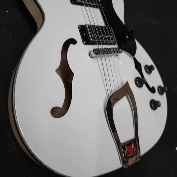 Guitarra Hagstrom Viking Contoured Maple White Gloss