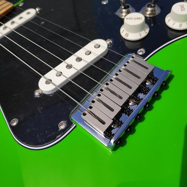 Guitarra Fender Player Lead II Neon Green